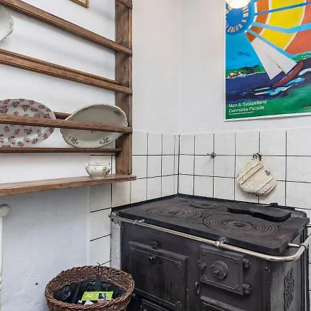 5 Person In Praesto-by Traum Præstø